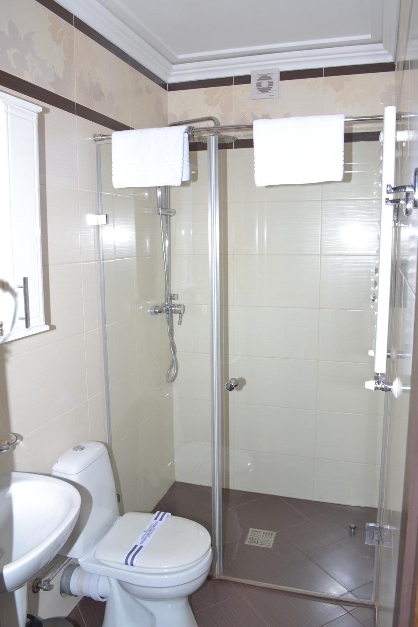Zolota Forel Hotel Korostov Chambre photo