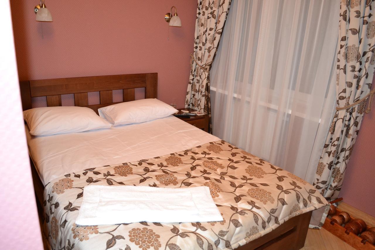 Zolota Forel Hotel Korostov Chambre photo