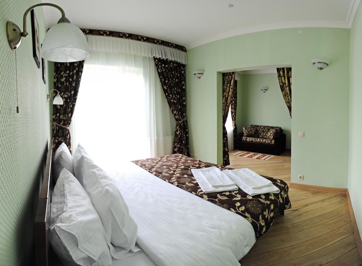 Zolota Forel Hotel Korostov Chambre photo