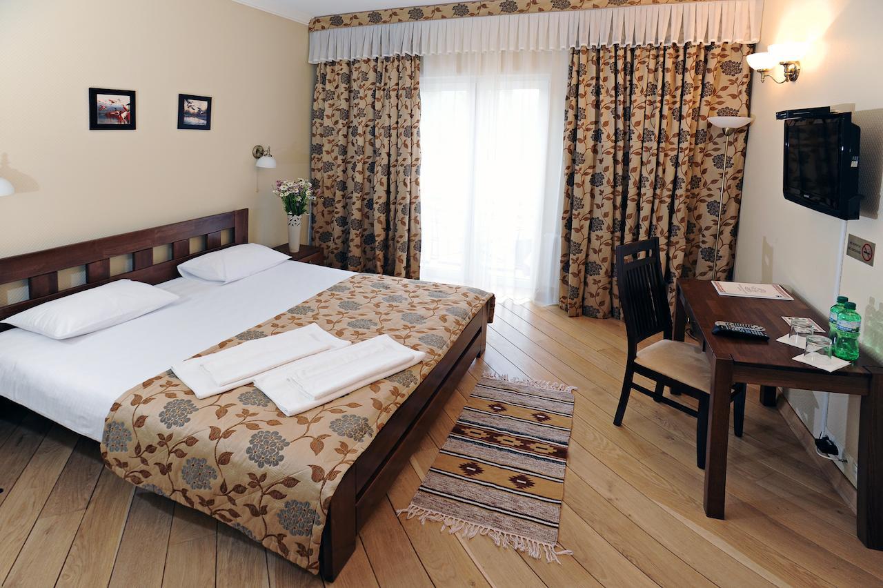 Zolota Forel Hotel Korostov Chambre photo