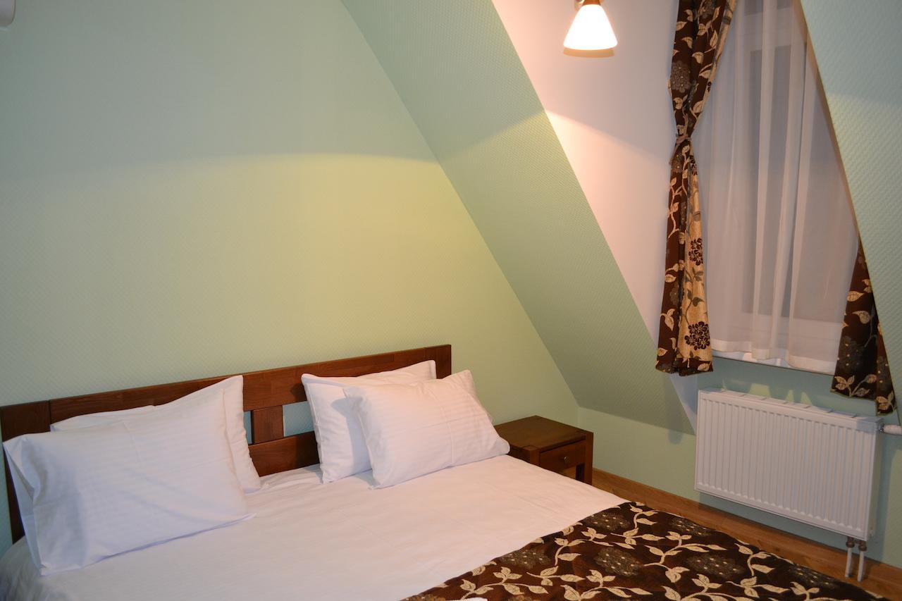 Zolota Forel Hotel Korostov Chambre photo