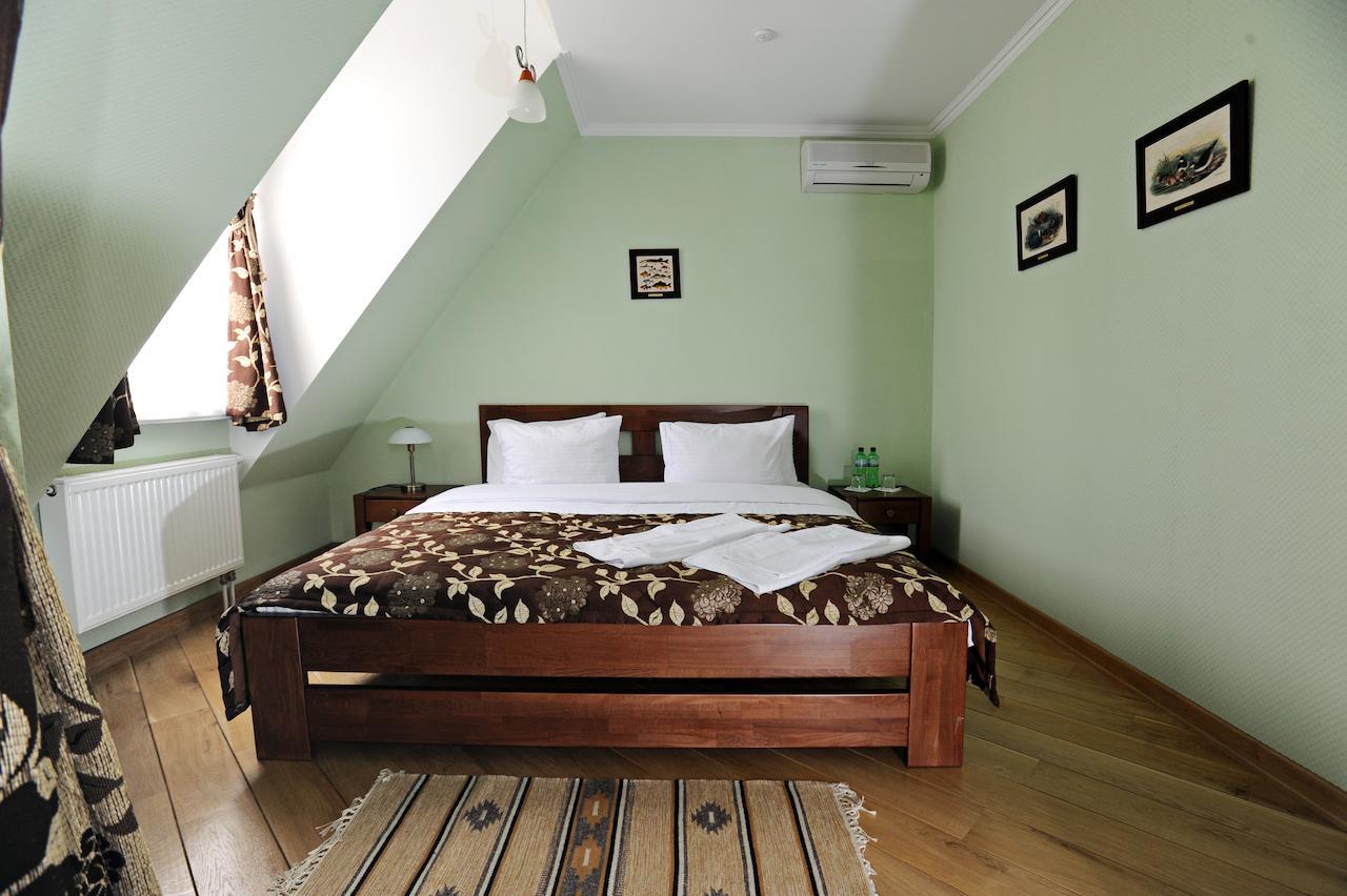 Zolota Forel Hotel Korostov Chambre photo