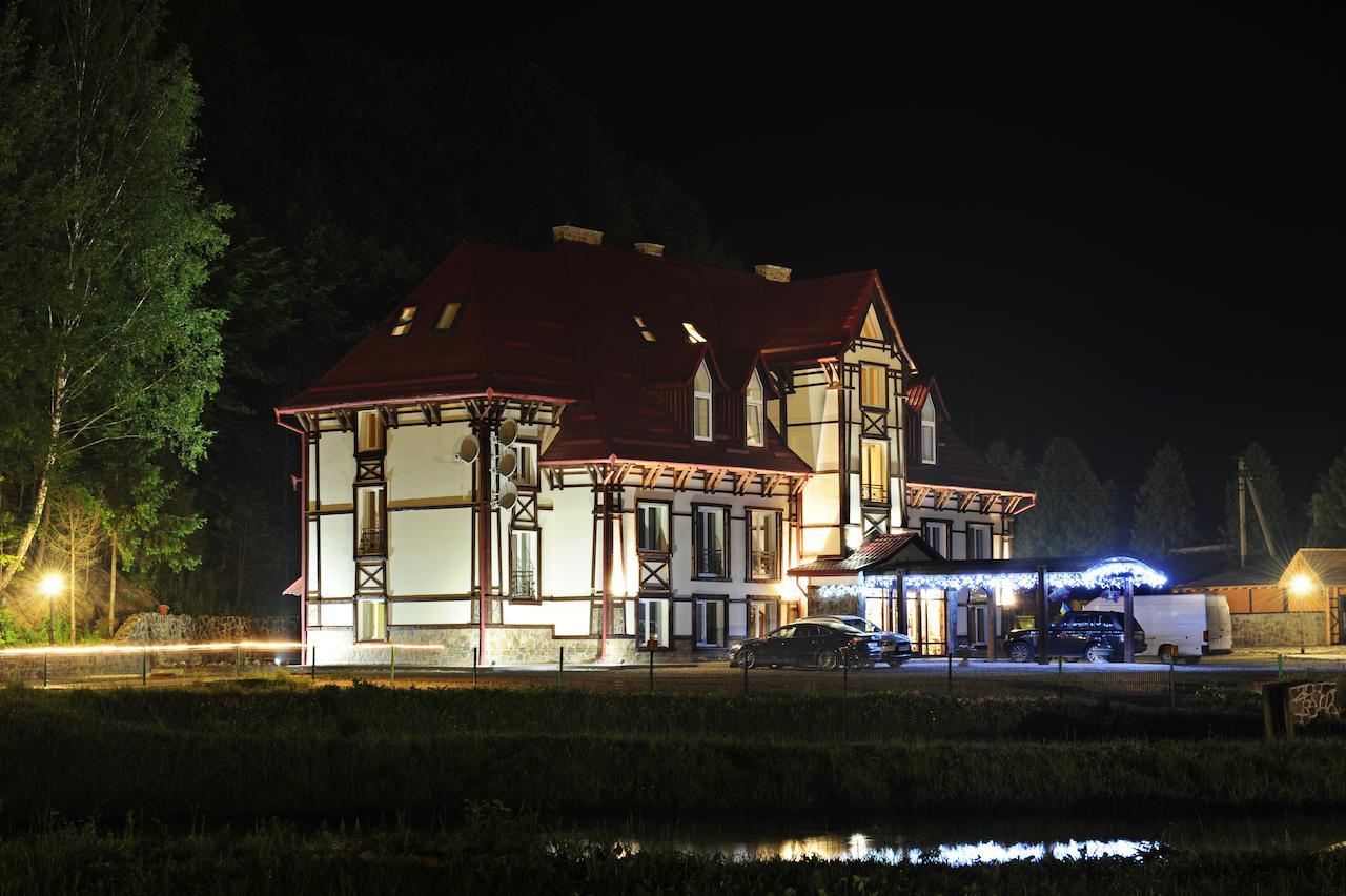 Zolota Forel Hotel Korostov Extérieur photo