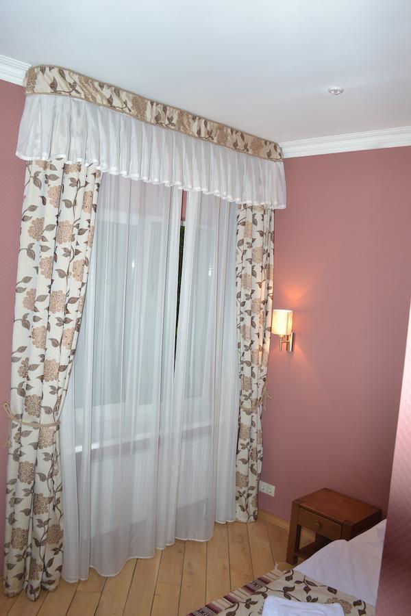 Zolota Forel Hotel Korostov Chambre photo
