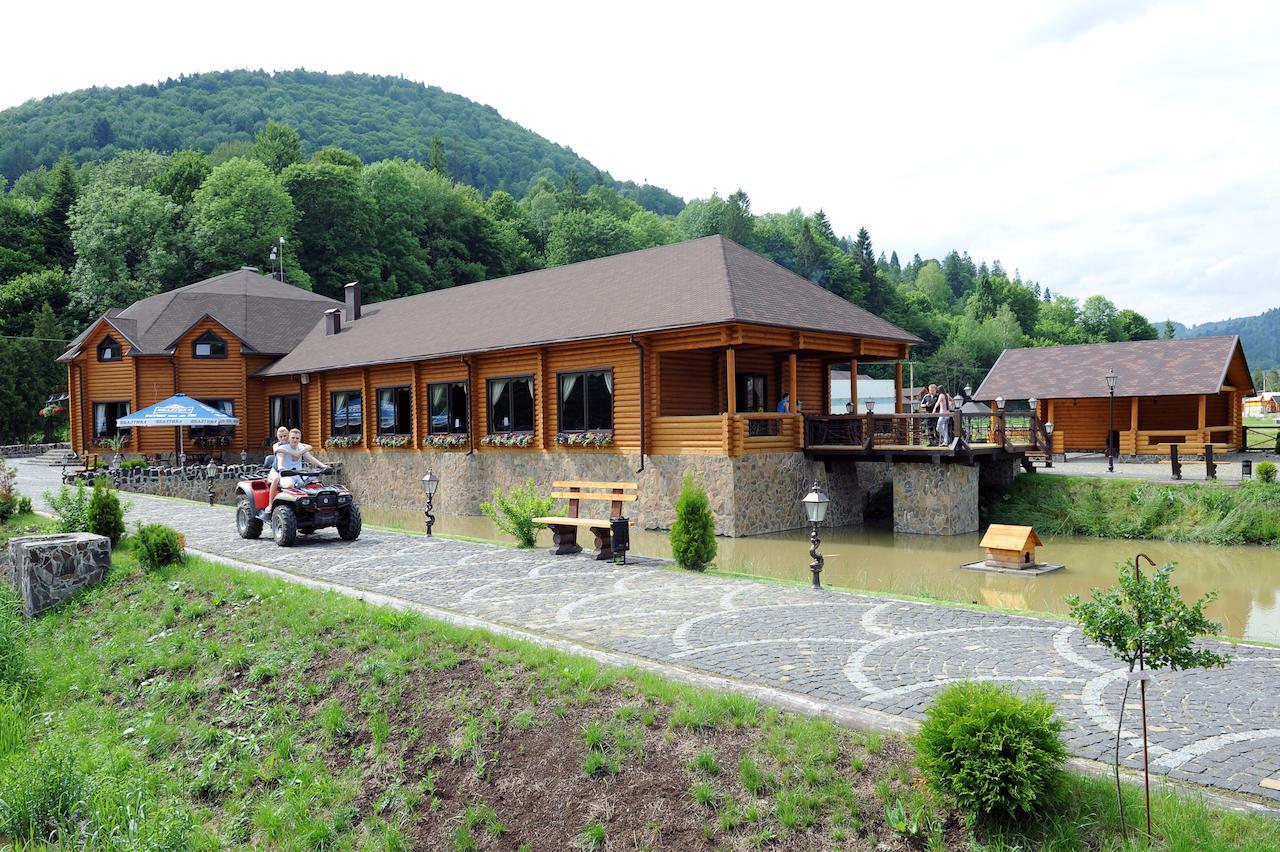 Zolota Forel Hotel Korostov Extérieur photo